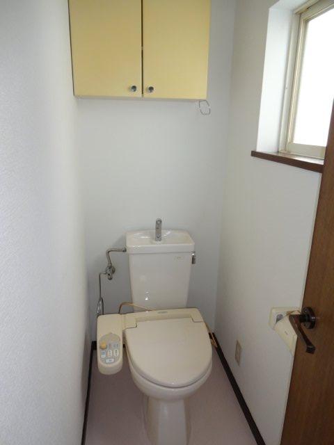 Toilet. Second floor toilet