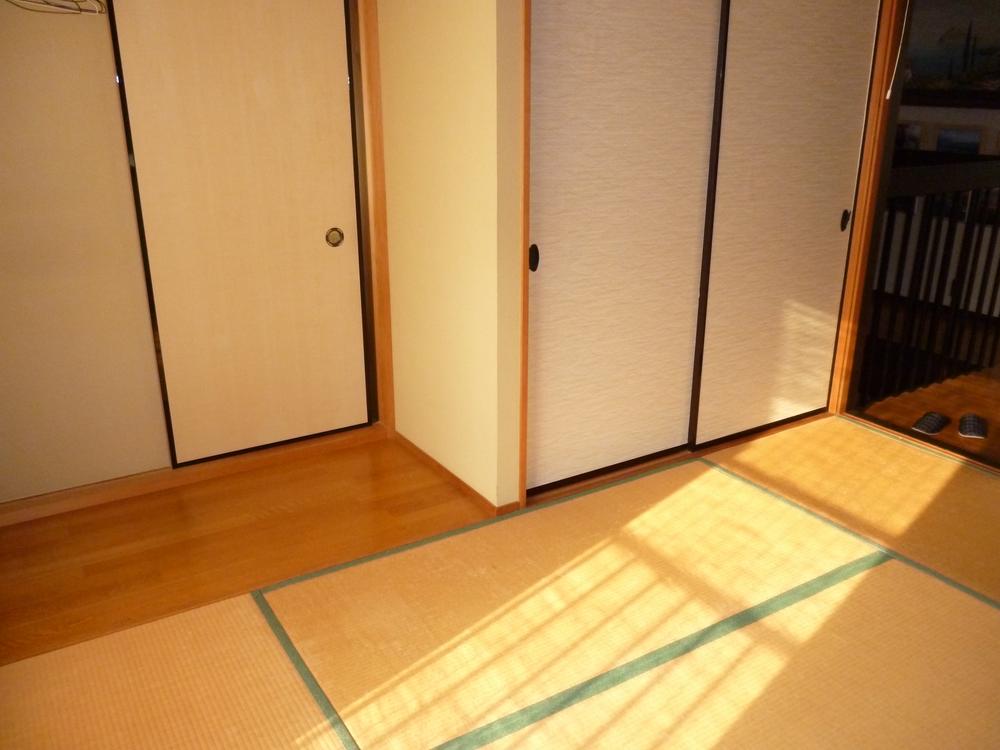 Non-living room. Indoor (12 May 2013) Shooting