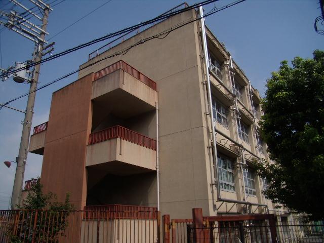 Junior high school. Higashi Osaka Municipal Ishikiri until junior high school 1200m