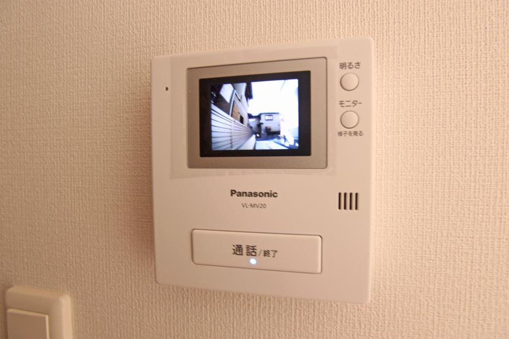 Security equipment. ◆ Intercom