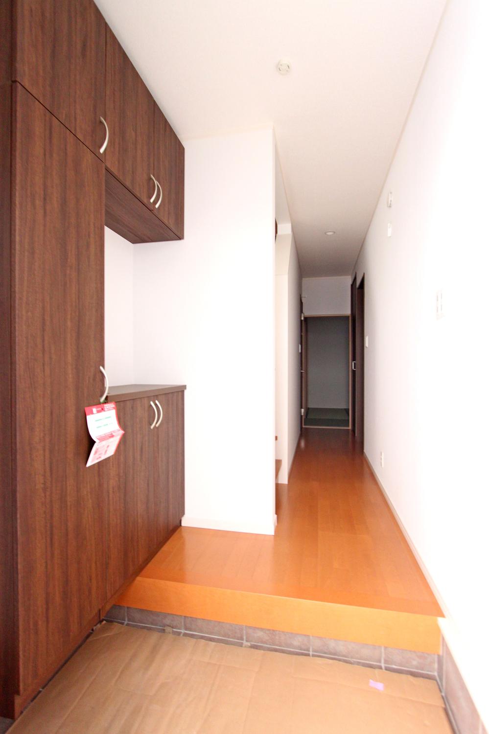 Entrance. ◆ Entrance