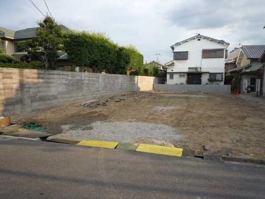 Local land photo. A No. land appearance