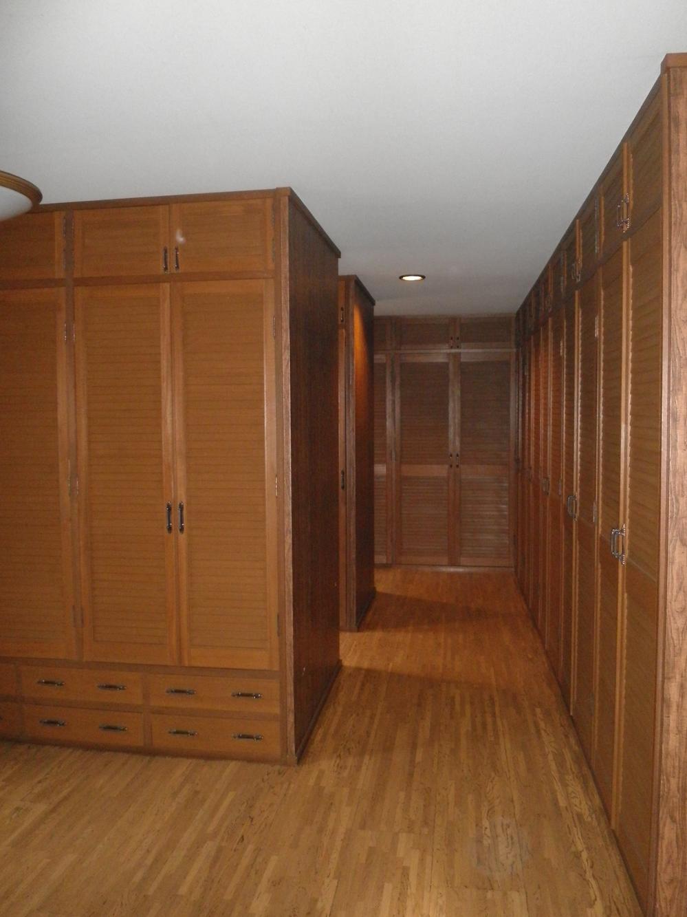 Receipt. 18 Pledge second floor of the Western-style has become a walk-in closet! ! 