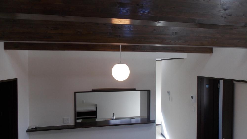 Kitchen. Living overlooking from face-to-face kitchen