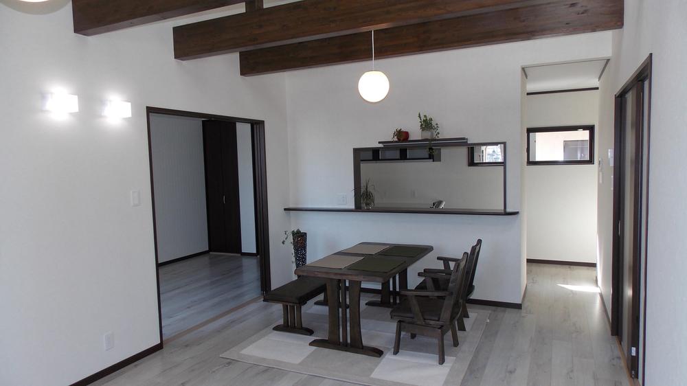 Living. LDK and Western