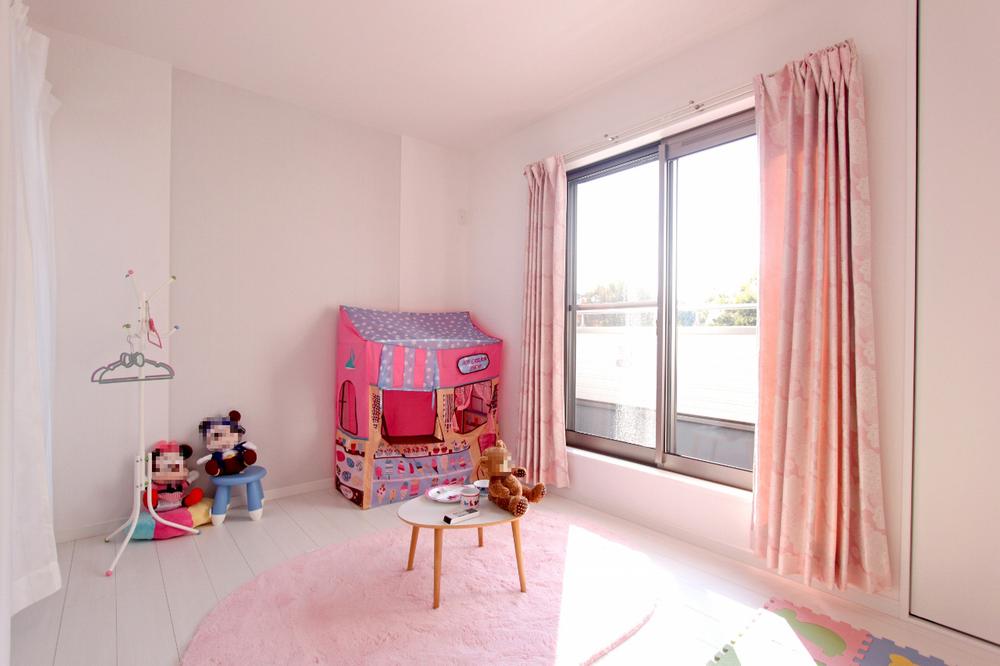 Other introspection. ■ Children's room