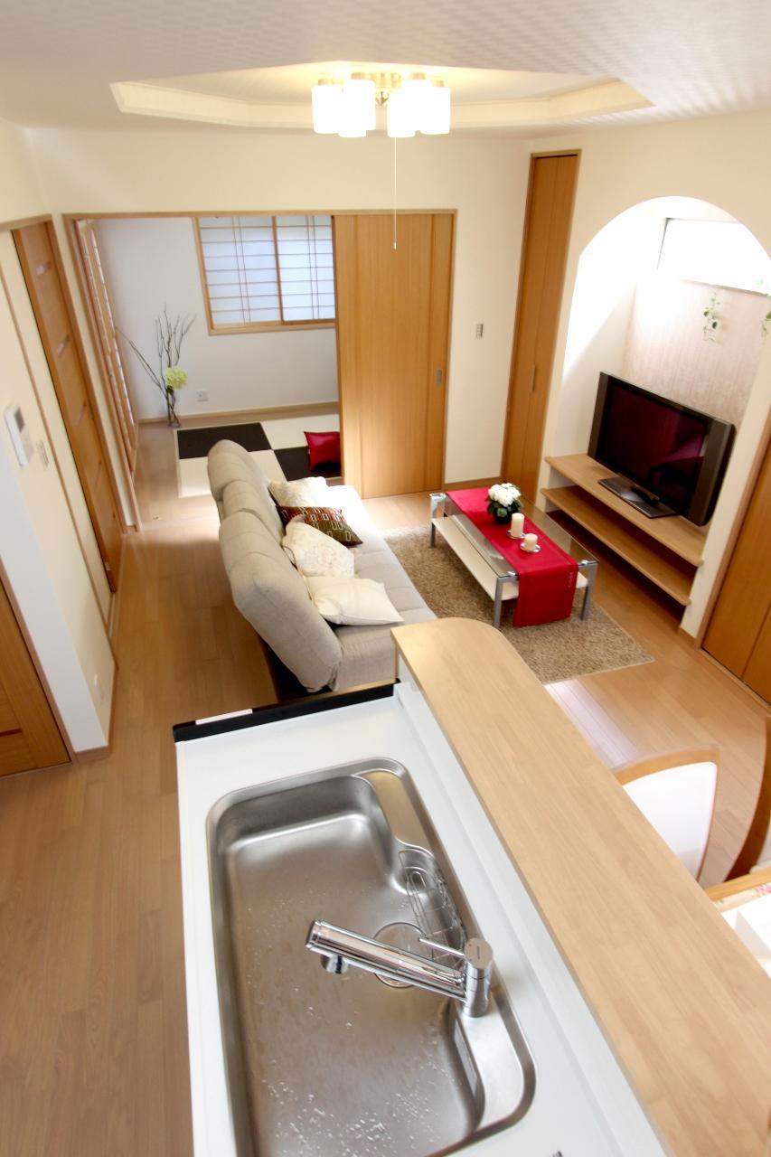 exhibition hall / Showroom.  ■ LDK space