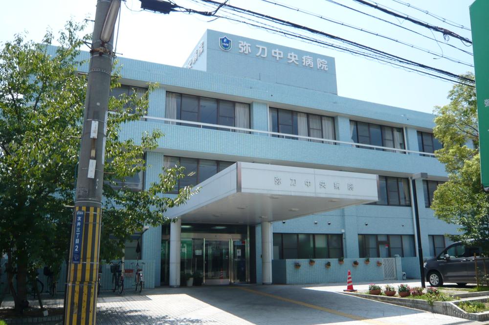 Hospital. Medical Corporation Yasuo Board Mito 403m to the central hospital