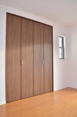 Non-living room. Indoor (11 May 2013) Shooting