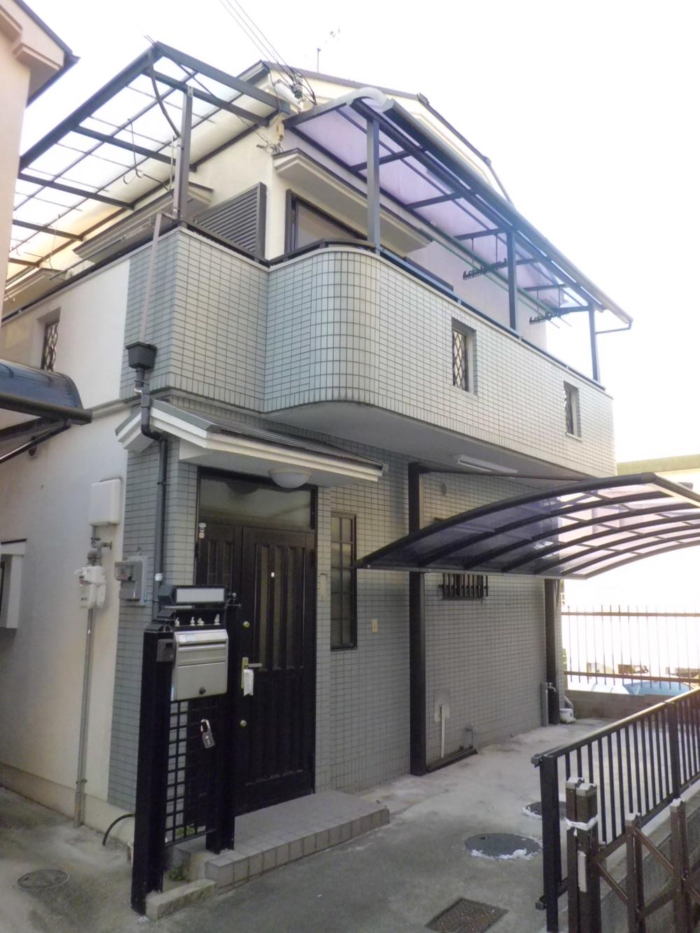 Local appearance photo