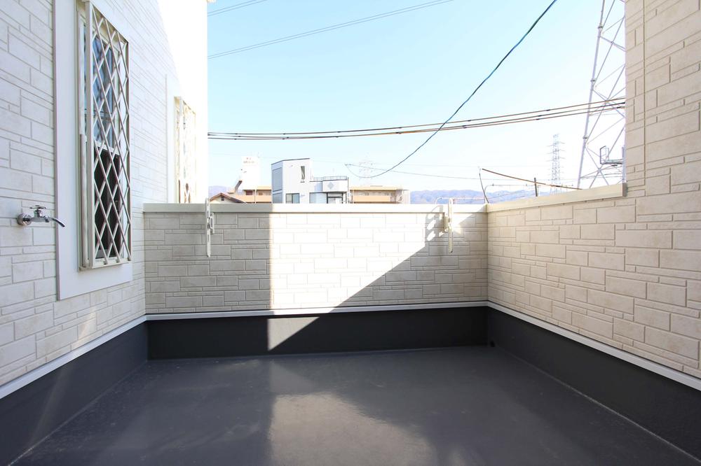 Building plan example (introspection photo). Spacious balcony. On the day nice weather while feeling the wind and the light has is able Even BBQ ◆