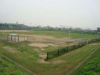 park. 520m to Garden Central Park