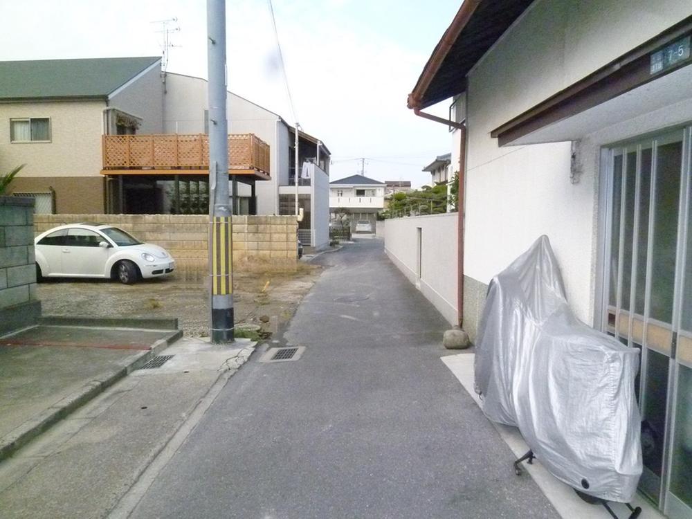 Local appearance photo. Local (11 May 2013) Shooting