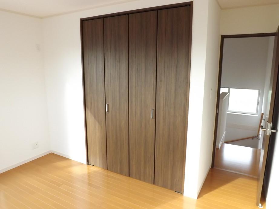 Other introspection. Local photos (Western-style)