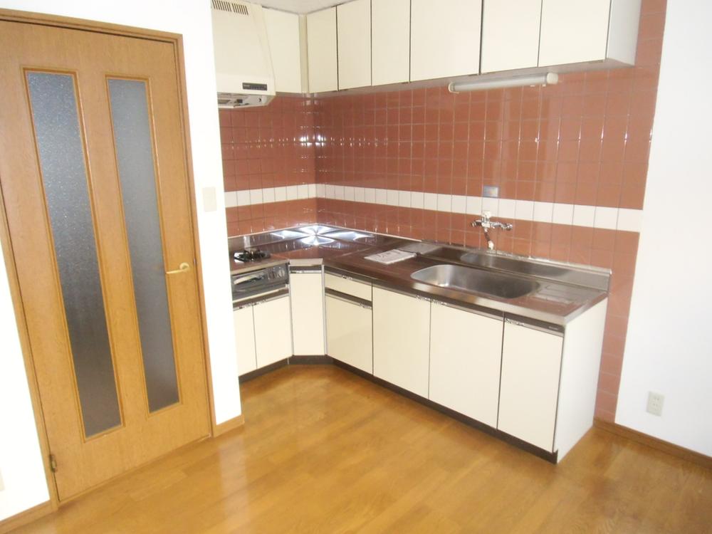 Kitchen. Indoor (04 May 2013) Shooting