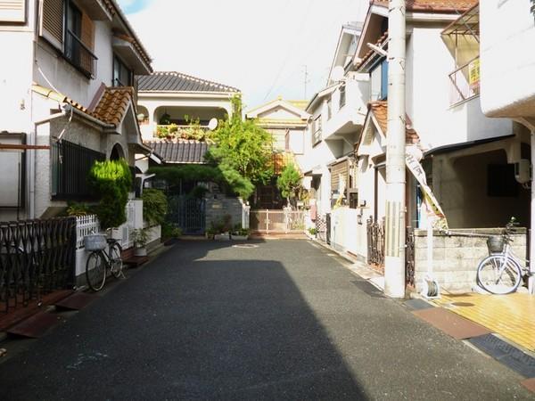 Local photos, including front road