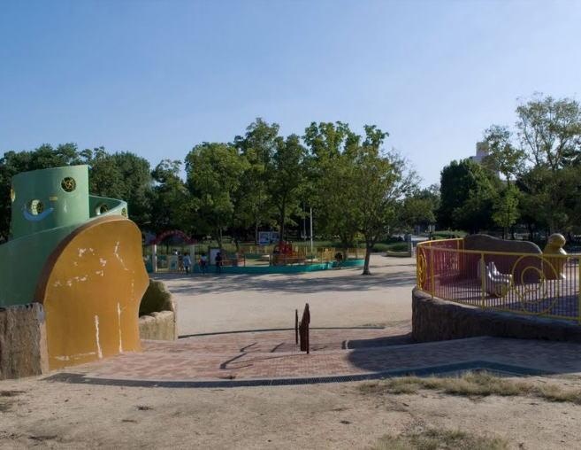 park. Kyuhoji to green space 80m