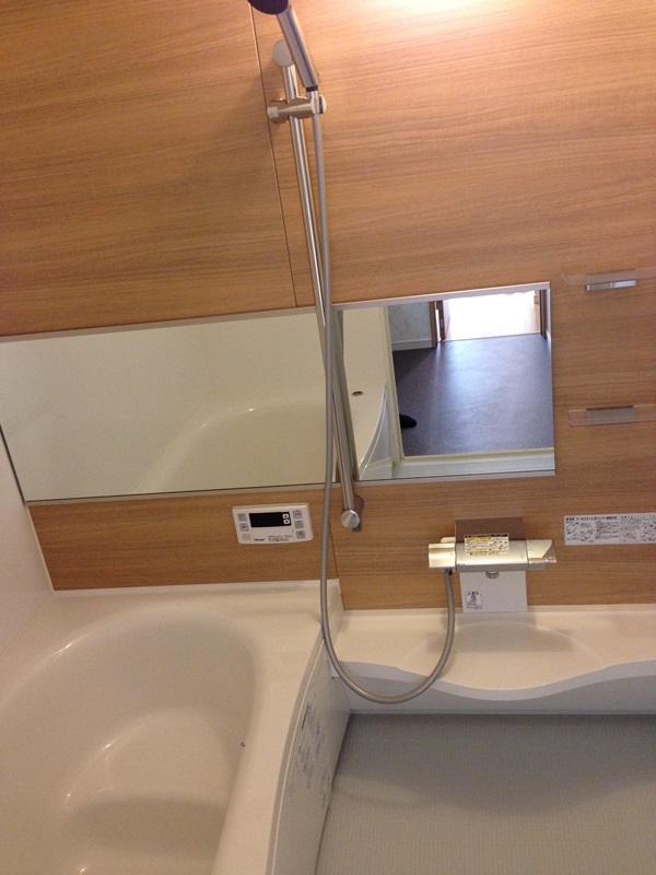 Bathroom. Unit bus of comfortable size