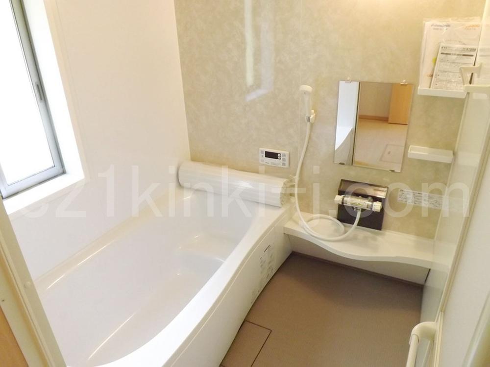 Same specifications photo (bathroom). Same specifications photo (bathroom) With bathroom heating dryer!