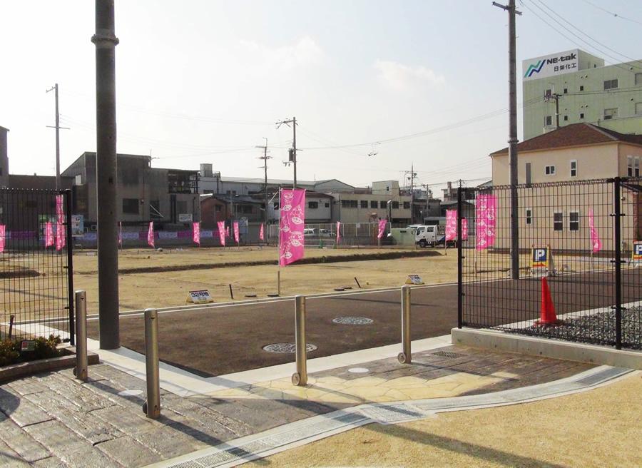 Local land photo. Land area 25 ~ 35 square meters, The city of all 31 compartments. There is also a park in the town. (2013 December shooting)