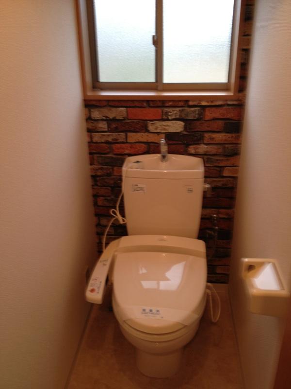 Toilet. Useful in the toilet two places