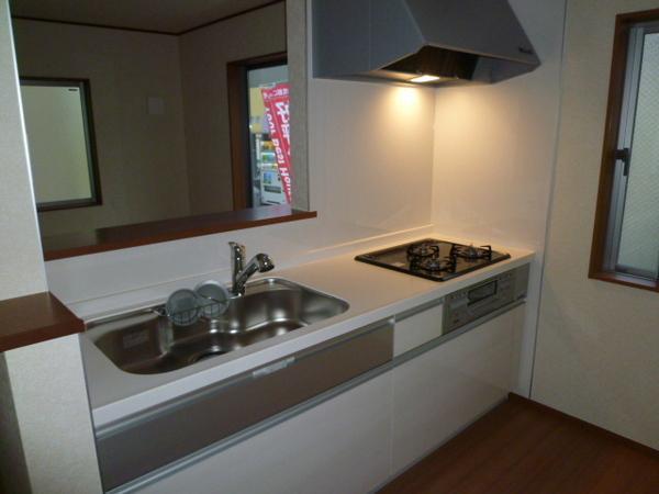 Kitchen. Energy saving ・ Hygienic with dish washing dryer