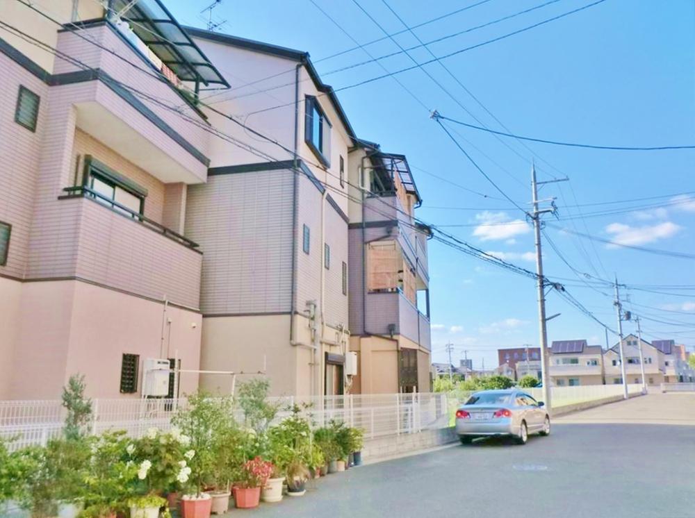 Local photos, including front road