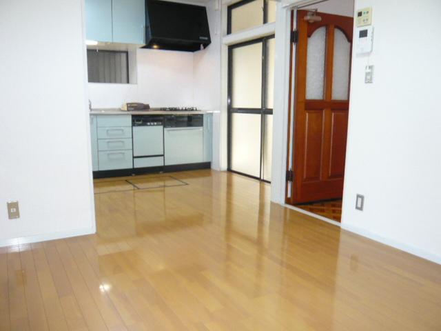 Living. Indoor (10 May 2013) Shooting