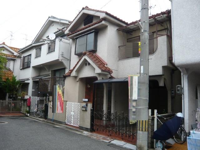 Local appearance photo. Local (10 May 2013) Shooting