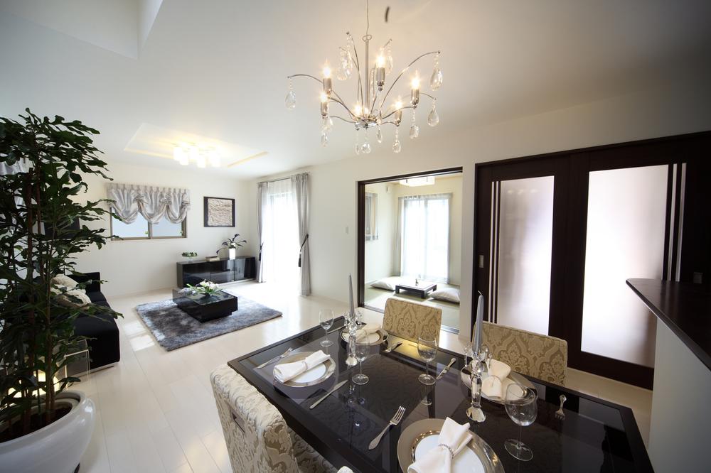 Same specifications photos (living).  [Same specifications] living