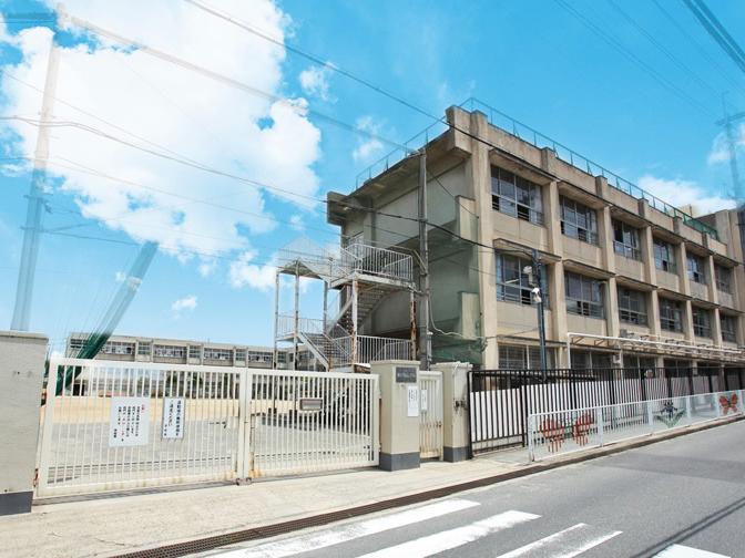 Primary school. Higashi-Osaka 321m up to municipal sheets Okanishi Elementary School