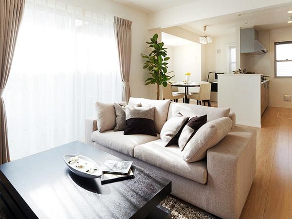 Living. LDK where you can enjoy plenty of sunshine, In the space of relaxation family gather.  [Other construction site]