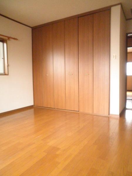 Receipt. Not troubled even in a location that put away the jacket of the large storage space winter