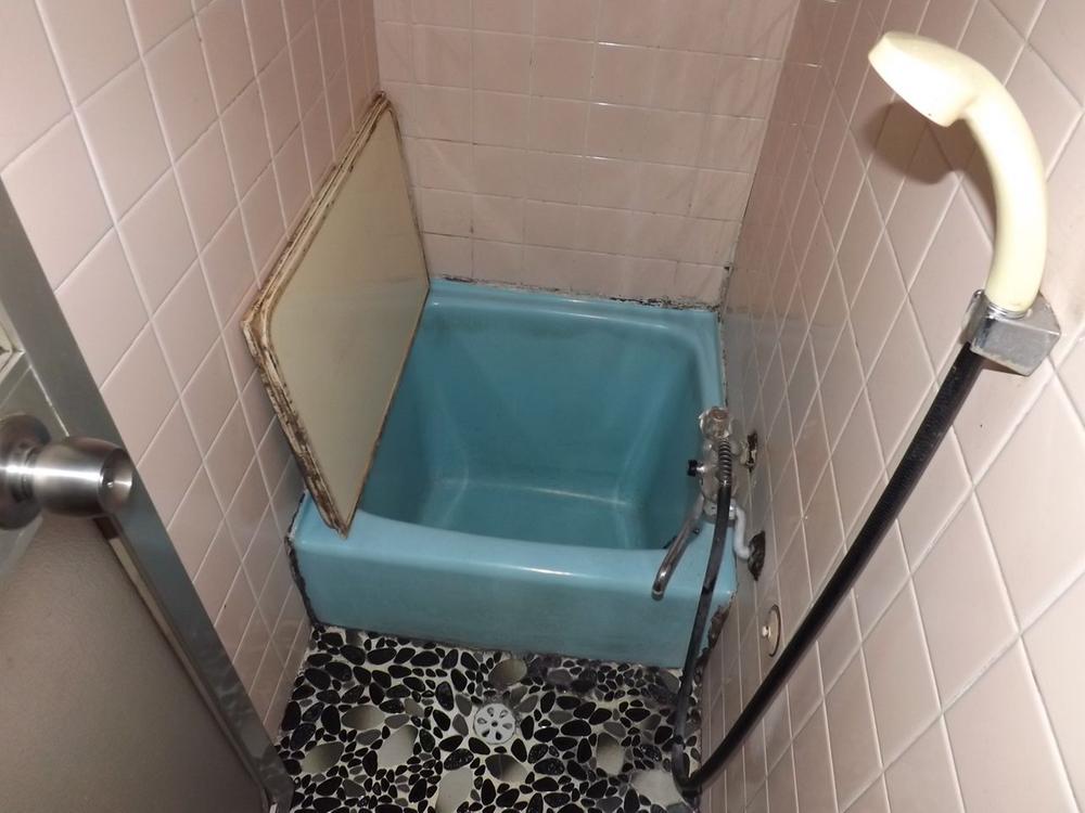 Bathroom. Indoor (September 2013) Shooting, Renovation ・ Rebuilding of our customers also please feel free to contact us