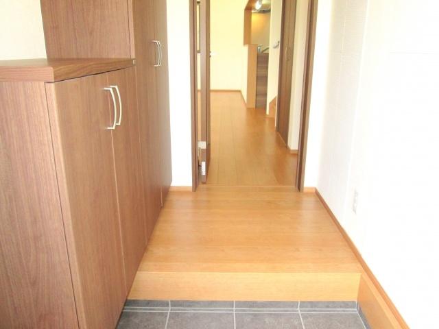 Entrance. Spacious entrance!