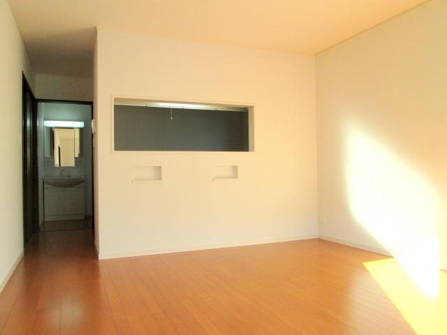 Same specifications photos (living). LDK is a spacious 15 Pledge