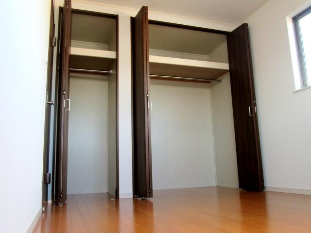 Receipt. Western-style closet