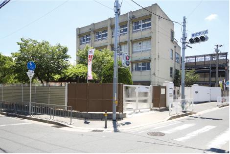 Primary school. Aidakita until elementary school 930m walk about 12 minutes
