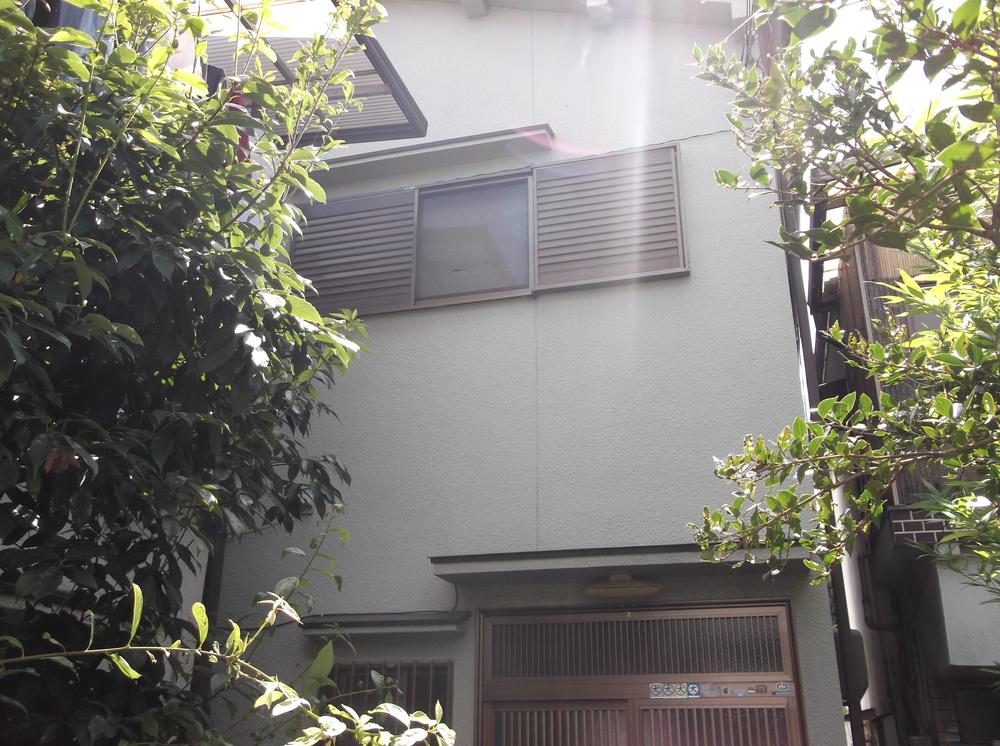 Local appearance photo