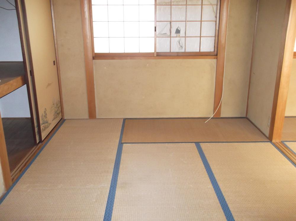 Non-living room. Second floor Japanese-style room