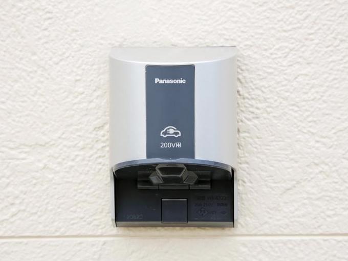 Other Equipment. Installing the electric car correspondence of outlet to the car space.  [Other construction site]