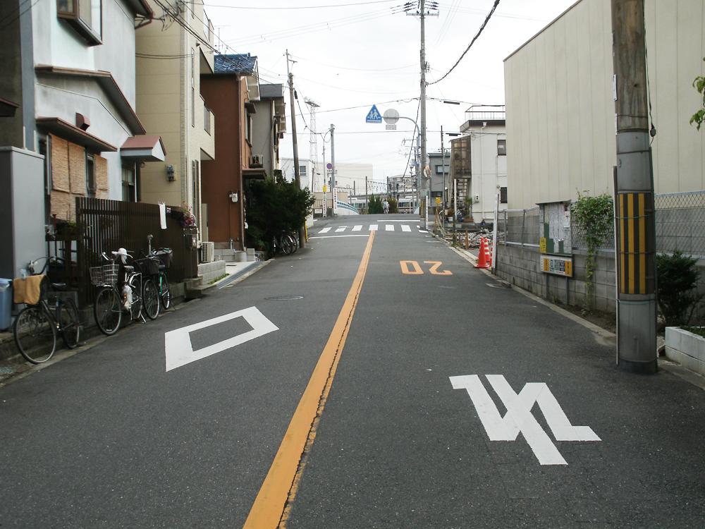 Local appearance photo. Front road width is met with about 6.3m, There is no feeling of pressure.  [Frontal road]