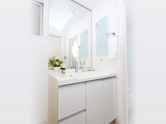 Wash basin, toilet. Other construction site