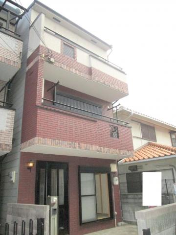 Local appearance photo. Kintetsu is a 6-minute walk from Keihanna line Yoshida Station