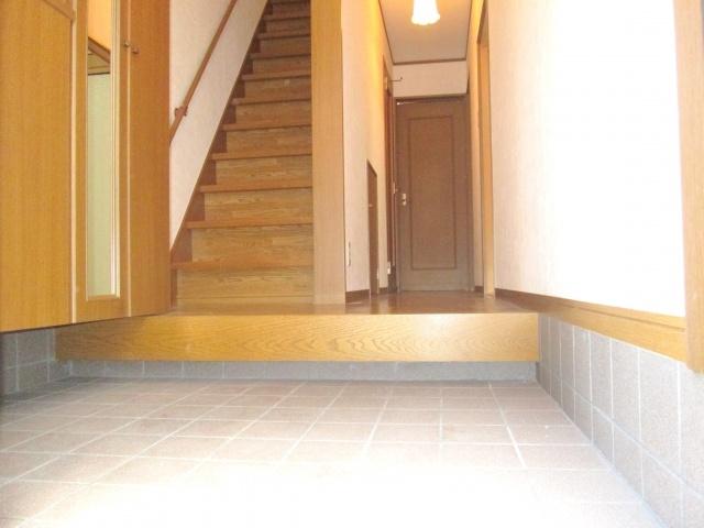 Entrance. It is a photograph that was seen from the entrance