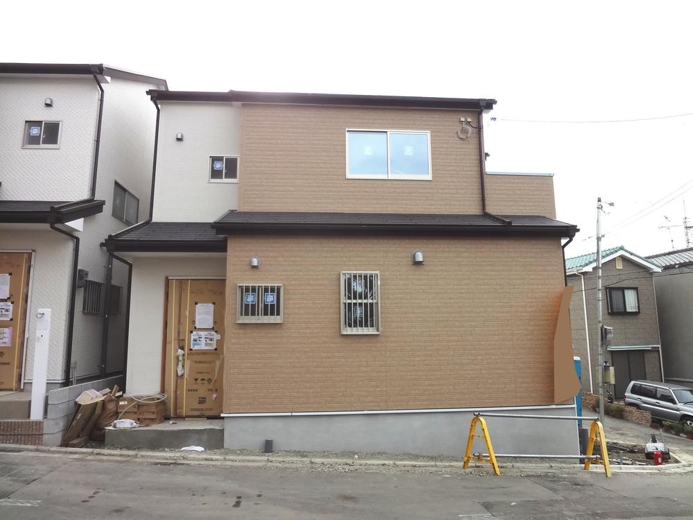 Local photos, including front road. Local (12 May 2013) shooting ● 1 issue areas