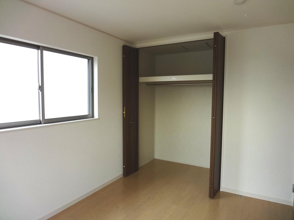 Receipt. Indoor (12 May 2013) shooting ● 4 No. land