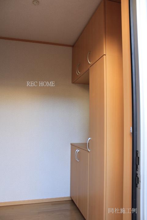 Same specifications photos (Other introspection)