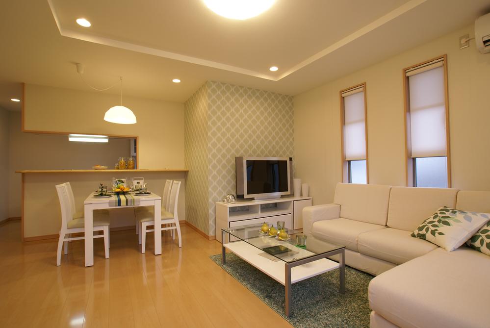 Living. Room (August 2012) shooting