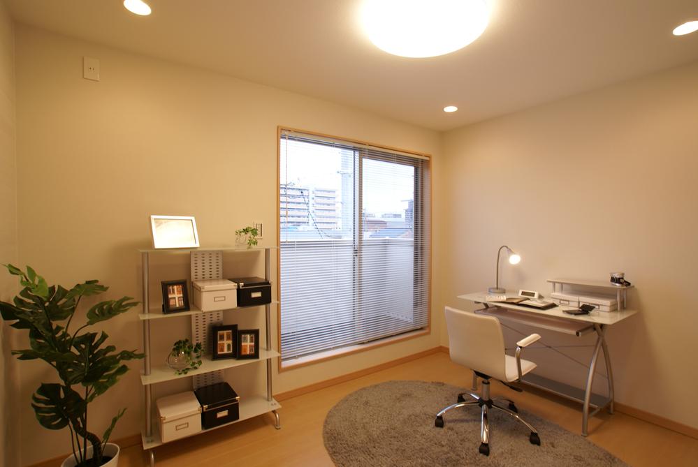 Non-living room. Room (August 2012) shooting